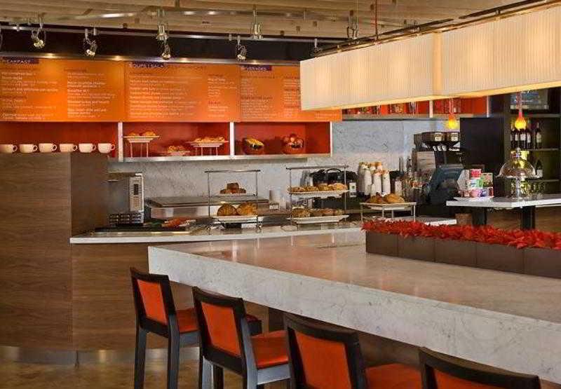 Courtyard By Marriott San Diego Oceanside Restoran gambar