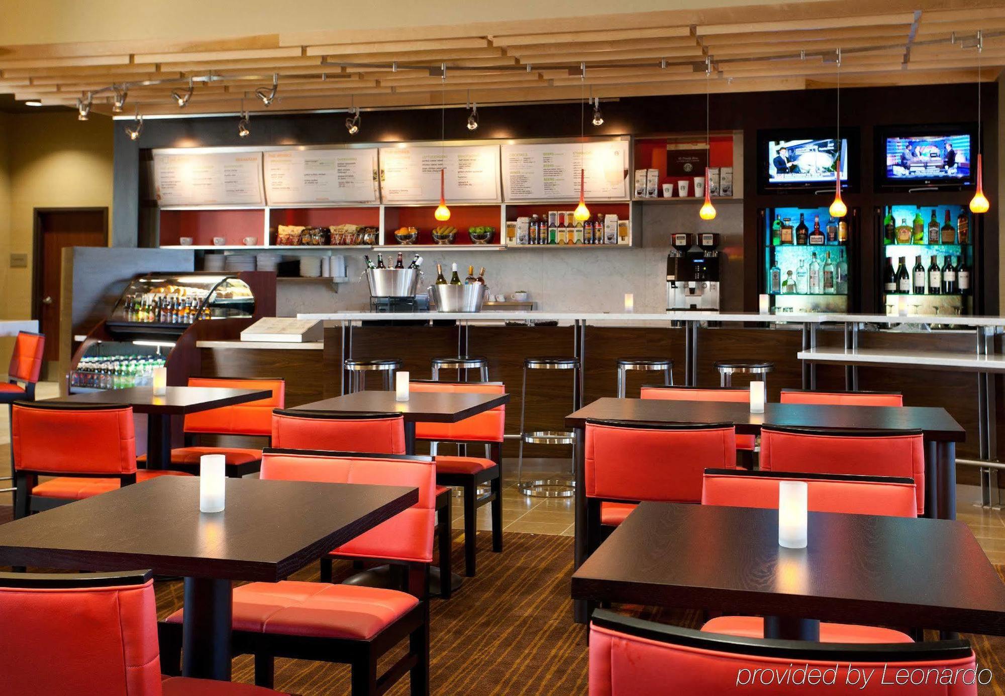 Courtyard By Marriott San Diego Oceanside Restoran gambar